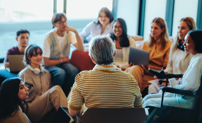 Animer un groupe de jeunes adultes